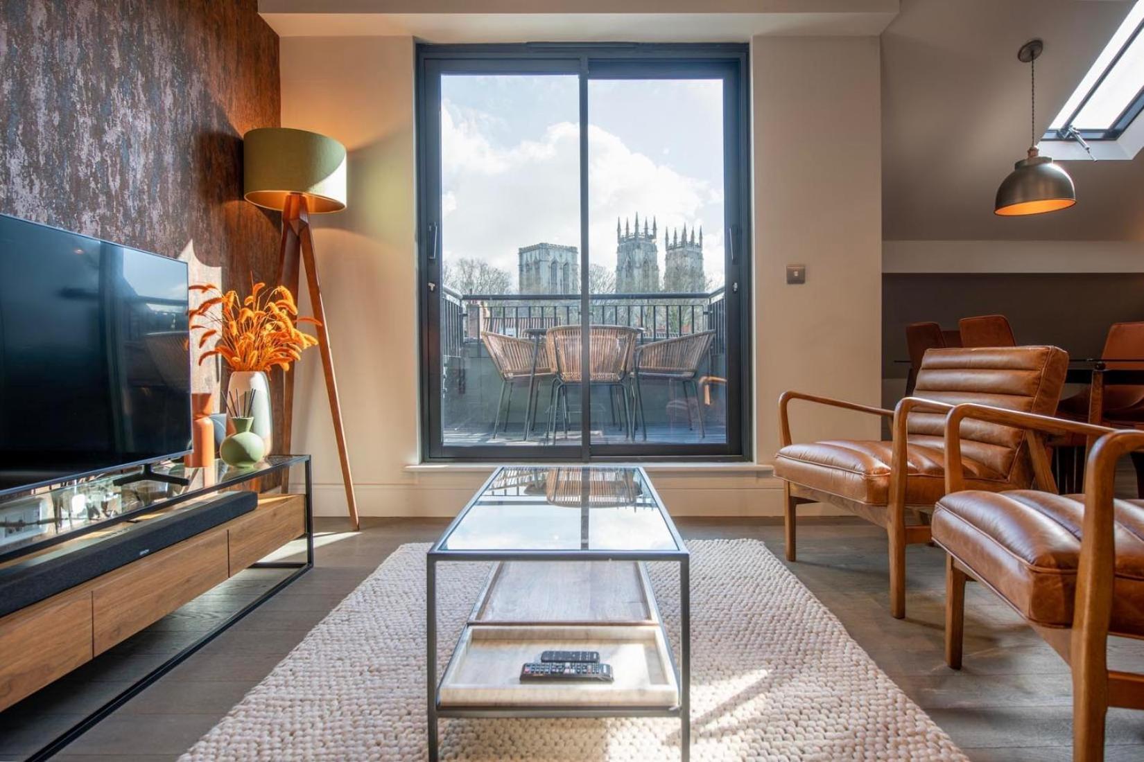 The Quadrant - The Garret Apartment